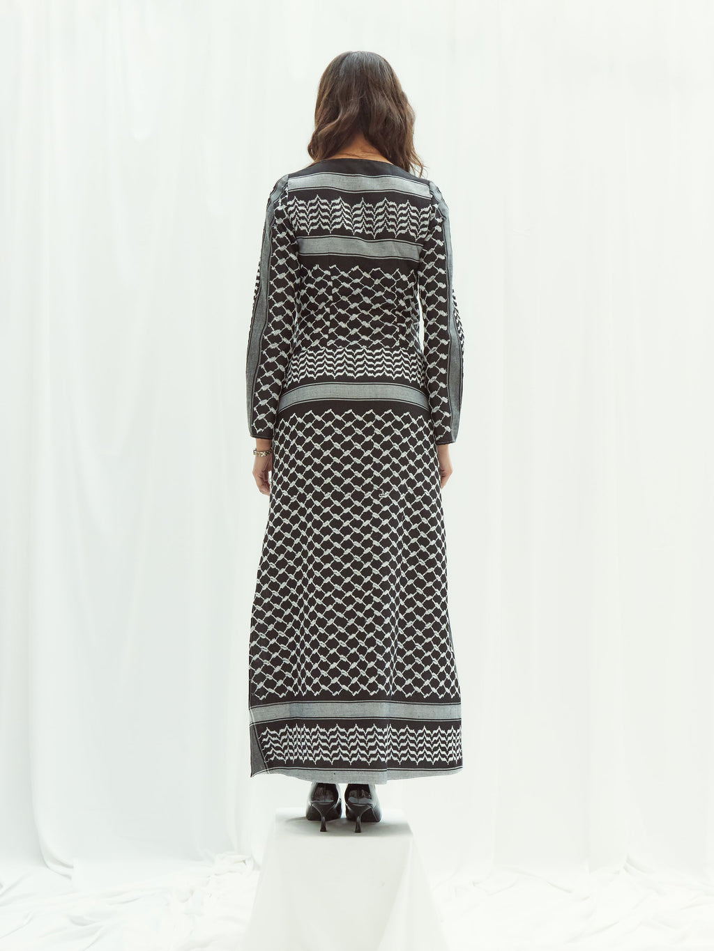 Robe Shireen